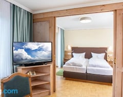 Hotel Comfort Double Room  Sonnentau - Comfort Double Room  Sonnentau (Fladungen, Germany)