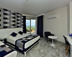 Khách sạn Hotel Smartline White City Beach (Konakli, Thổ Nhĩ Kỳ)