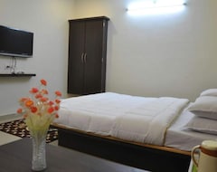 Hotel Om Executive (Satara, Indija)