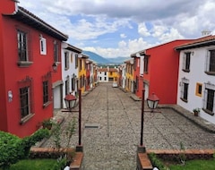 Toàn bộ căn nhà/căn hộ Luxurious Colonial Style Home! (Antigua Guatemala, Guatemala)