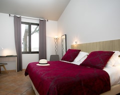 Hotel Le Relais Des Trois Mas (Collioure, France)