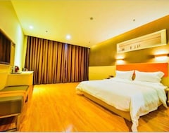 Hotel 7 Days Premium (Shihezi Development Zone) (Shihezi, China)