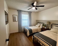 Koko talo/asunto Southern Travel - Charming 3 Bedroom - Sleeps 6 - Moultrie Ga (Moultrie, Amerikan Yhdysvallat)