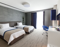 Hotelli Ramada Hotel & Suites By Wyndham Izmir Kemalpasa (Izmir, Turkki)