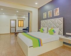 Hotel Itsy By Treebo | City Centre Noida (Noida, India)