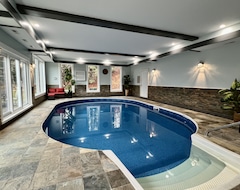 Toàn bộ căn nhà/căn hộ Vt Home With Private Indoor Pool - Stratton, Magic, Bromley, Okemo Sleeps 12 (Londonderry, Hoa Kỳ)