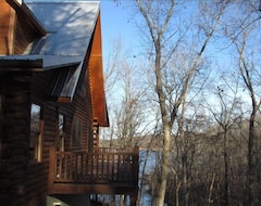 Koko talo/asunto Spectacular Log Home...12 Acres On Private Cove, Lakefront (Shell Knob, Amerikan Yhdysvallat)