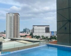 Hotelli Inspiria Condominium Tower, Beside Abreeza Ayala Mall, Davao City (Davao City, Filippiinit)