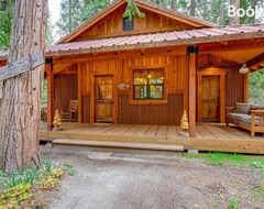 Koko talo/asunto Enchanting Creekside Cabin Near Sequoia Natl Park (Badger, Amerikan Yhdysvallat)