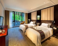 Hotel Mingdao Qixianling Hot Spring Resort (Sanya, China)
