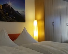 Hotel Berghof (Nauders, Avusturya)