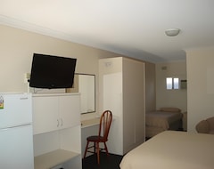 Hotelli Holiday Lodge Motor Inn (Narooma, Australia)