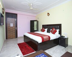 Hotel OYO 11504 N D Star Residency (Delhi, Indien)