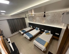 HOTEL DEVA INN (Varanasi, Indien)