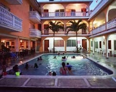 Hotel Miramar (Casitas, Mexico)
