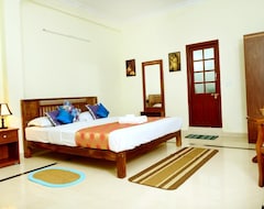 Hotel Violet Woods (Munnar, Hindistan)