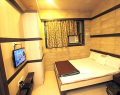 Hotel Moazin Suite (Mumbai, India)