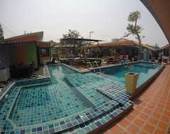 Khách sạn BB House Beach Residences (Pattaya, Thái Lan)