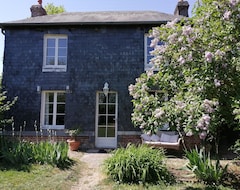Toàn bộ căn nhà/căn hộ Charming Village House With Garden (Beaumont-en-Auge, Pháp)