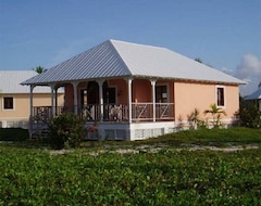 Khách sạn Hotel Emerald Palms (Congo Town, Bahamas)