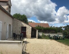 Toàn bộ căn nhà/căn hộ La Grange De Charles & Julie (Jargeau, Pháp)