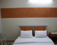 Khách sạn Falcons Nest Suites (Hyderabad, Ấn Độ)