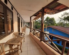 Khách sạn Oyo 93135 Wisma Bayt Hikmah (Puncak, Indonesia)