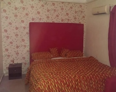 Khách sạn Hotel Dcove Suites (Lagos, Nigeria)