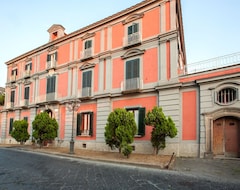 Hotelli Palazzo Caracciolo (Meta, Italia)