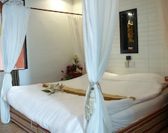 Hotel Hollanda Montri (Chiang Mai, Tajland)