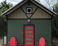 Toàn bộ căn nhà/căn hộ Countryside Tiny Cabin 1 Ada (Bonham, Hoa Kỳ)