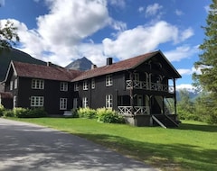Hotel Phillipshaugen Lodge (Sunndal, Noruega)