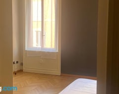 Entire House / Apartment Duomo 12 (Modena, Italy)