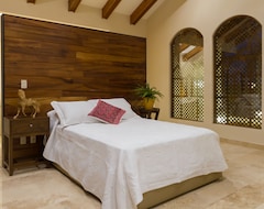 Hotel Lindo Ajijic Bed & Breakfast (Chapala, Meksika)