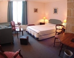 Khách sạn Hotel De La Banniere De France (Laon, Pháp)
