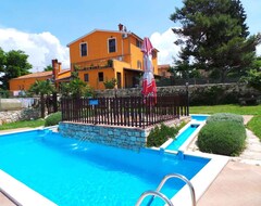 Toàn bộ căn nhà/căn hộ Studio With Outdoor Pool (Lovas, Croatia)