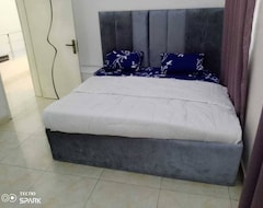 Toàn bộ căn nhà/căn hộ Luxury 4-bedroom Duplex In Lekki Lagos - Your Perfect Getaway 23 Honourable Noheem Adams Crescent Lagos La 105102 Nga 3.52916 6.441797 Private Vacatio (Münsingen, Đức)
