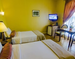 Khách sạn Marco Vincent Dive Resort (Puerto Galera, Philippines)