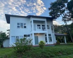 Entire House / Apartment Casablanca At Lago Bay (Canto del Llano, Panama)
