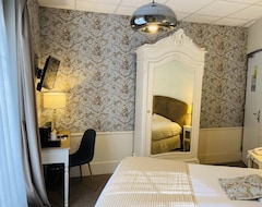 Khách sạn Brit Hotel & Spa Le Roc Au Chien (Bagnoles-de-l'Orne, Pháp)