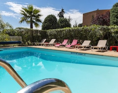 Hotel Beausejour (Cannes, France)