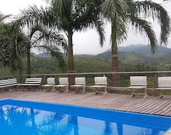 Entire House / Apartment Site With Pool, Deck View Panoramic (Paraibuna, Brazil)