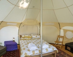 Hotel Pisces, Nestled In Exmoor National Park This Bell Tents Is A Wonderful Space (Winscombe, Reino Unido)