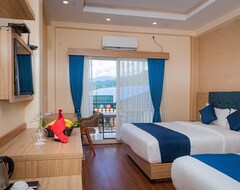 Majestic Lake Front Hotel & Suites (Pokhara, Nepal)