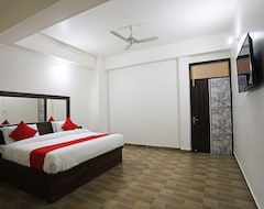 Hotel Oyo 40002 Home Feeling Accommodation (New Delhi, Indija)