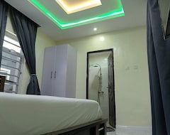 Koko talo/asunto 1 Bed Fully Furnished Apartment At Isheri Olofin (Lagos, Nigeria)