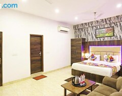 Hotel Grand ( Gross Infinity Near Delhi Airport ) (Delhi, Hindistan)