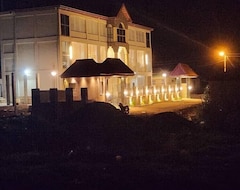 Kamara Lakeview Hotel (Wa, Gana)