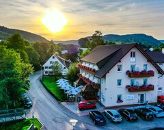 Khách sạn Hotel Restaurant Schworer (Schluchsee, Đức)