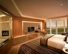 Khách sạn The Meydan Hotel Dubai (Dubai, Các tiểu vương quốc Ả Rập Thống Nhất)